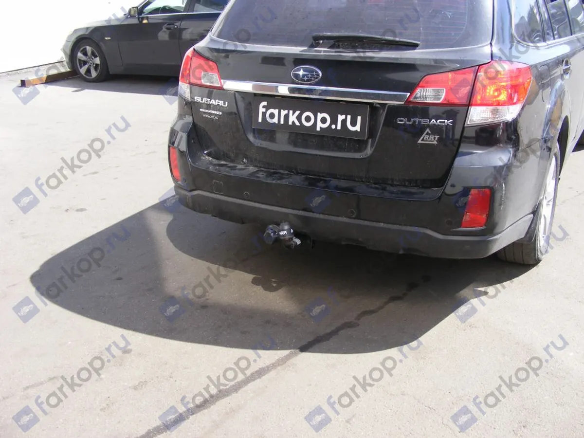 Фаркоп Aragon для Subaru Outback 2010-2015 E6004AA в 