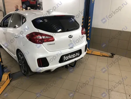 Фаркоп Лидер Плюс для Kia Ceed (хетчбек) 2012-2018 K120-A в 