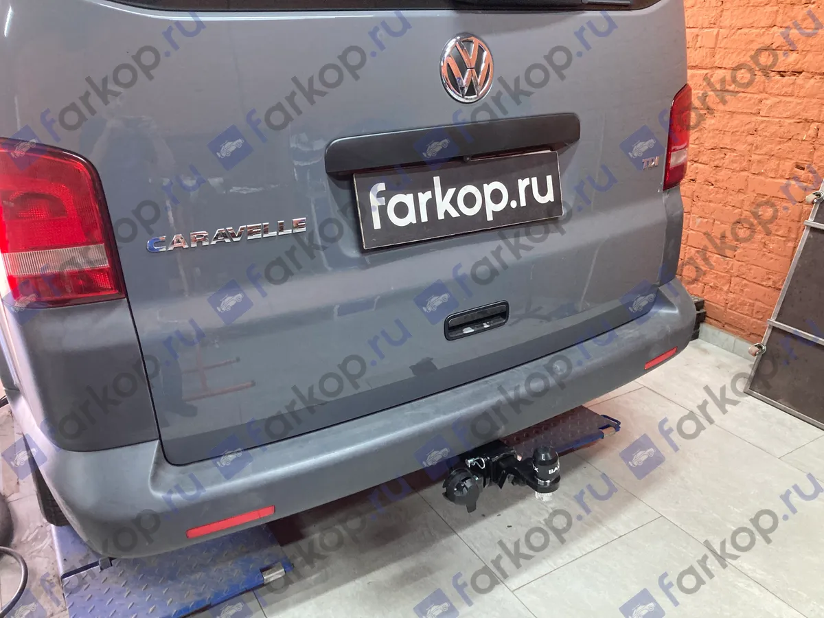 Фаркоп TowRus для Volkswagen Caravelle 2003-2015 269076 в 