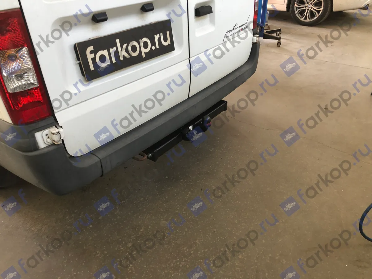 Фаркоп Oris для Ford Transit 2000-2014, (для а/м без ступеньки) 3982-F в 