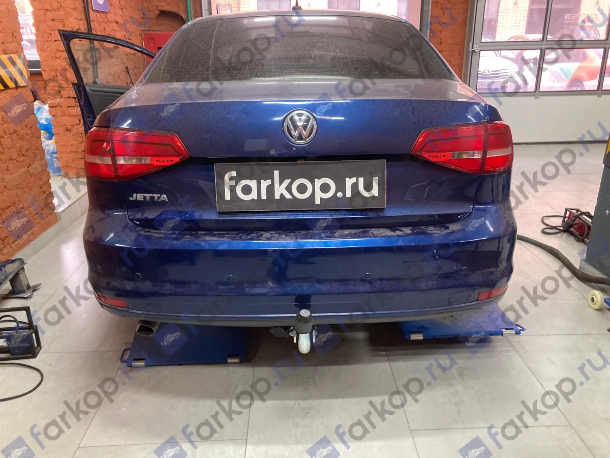 Фаркоп Galia для Volkswagen Jetta 2010-2019 V077A в 