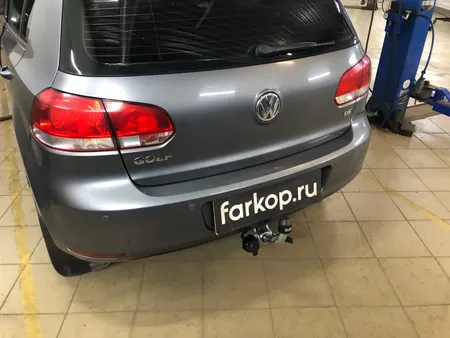 Фаркоп Galia для Volkswagen Golf 2008-2013 A038C в Санкт-Петербург