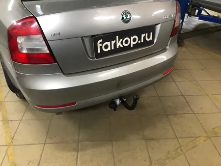Фаркоп Лидер Плюс для Skoda Octavia 2008-2013 (только лифтбек) S106-A в Санкт-Петербург