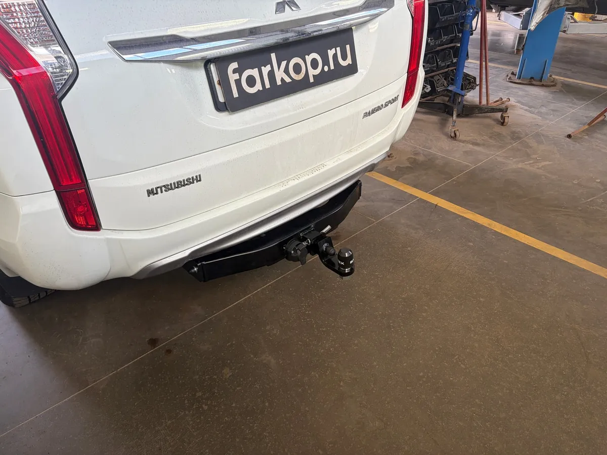 Фаркоп TowRus для Mitsubishi Pajero Sport 2017-2021 189379 в Санкт-Петербург
