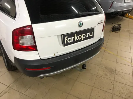 Фаркоп Galia для Skoda Octavia (лифтбек, универсал, вкл. Scout) 2005-2013 S086A в Санкт-Петербург