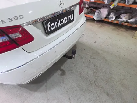 Фаркоп Steinhof для Mercedes E-class (седан) 2009-2016 Арт. M-118 M-118 в Санкт-Петербург