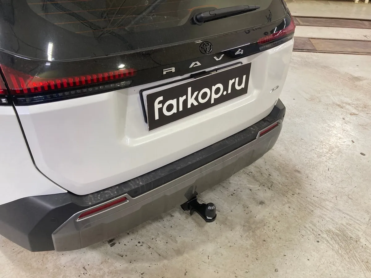 Фаркоп Berg для Toyota RAV4 2025- F.5717.002 в Санкт-Петербург
