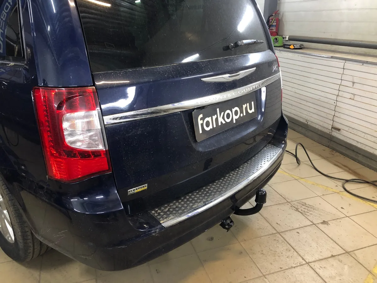 Фаркоп Steinhof для Chrysler Grand Voyager (STOWn GO) 2008-2015 C-207 в Санкт-Петербург Фаркоп Steinhof для Chrysler Grand Voyager (STOWn GO) 2008-2015 C-207 в Санкт-Петербург