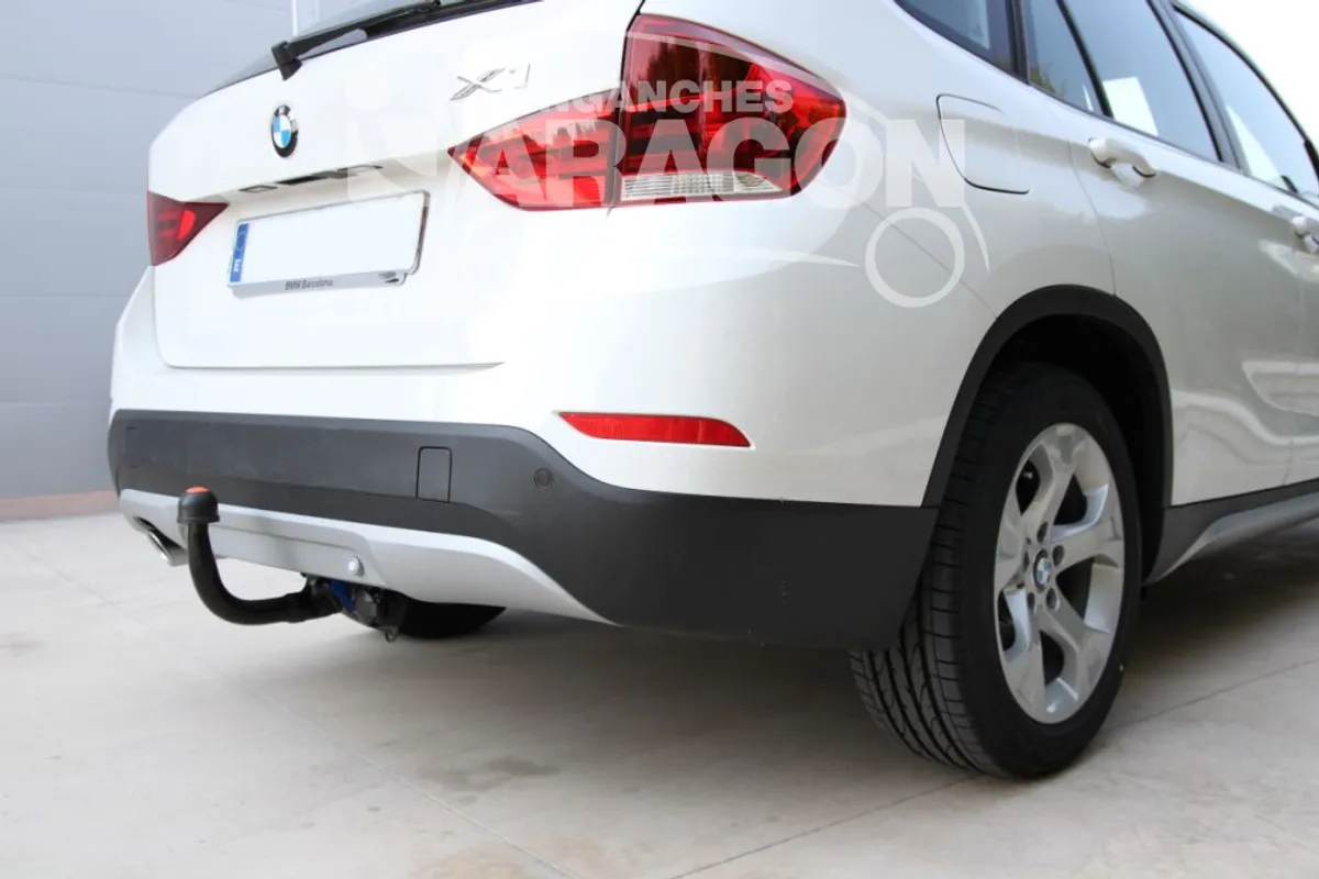 Фаркоп Aragon для BMW X1 2009-2015 E0808AV в 