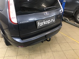 Установили фаркоп Лидер Плюс для Ford Focus 2004-2011 г.в.