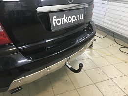 Установили фаркоп Oris для Mercedes M-class 2005-2011 г.в.