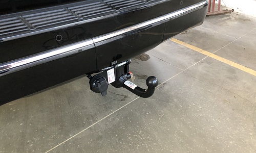 Установили фаркоп Oris для Toyota Land Cruiser J300 2021 г.в.