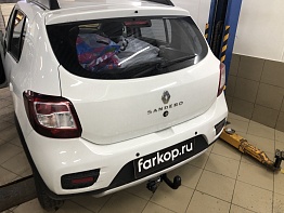 Установили фаркоп Berg для Renault Sandero Stepway 2014-2025 г.в.