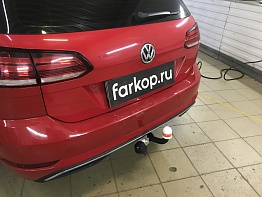 Установили фаркоп Трейлер для Volkswagen Golf 2013-2019 г.в.