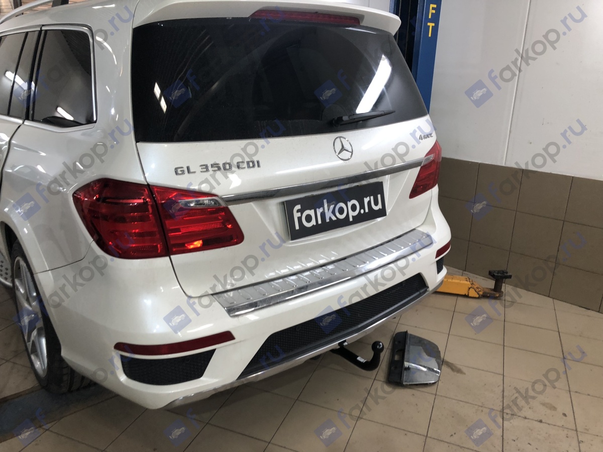 Фаркоп Auto-Hak для Mercedes GL-class 2012-2016 купите в Санкт-Петербурге.  | Арт. D 49V