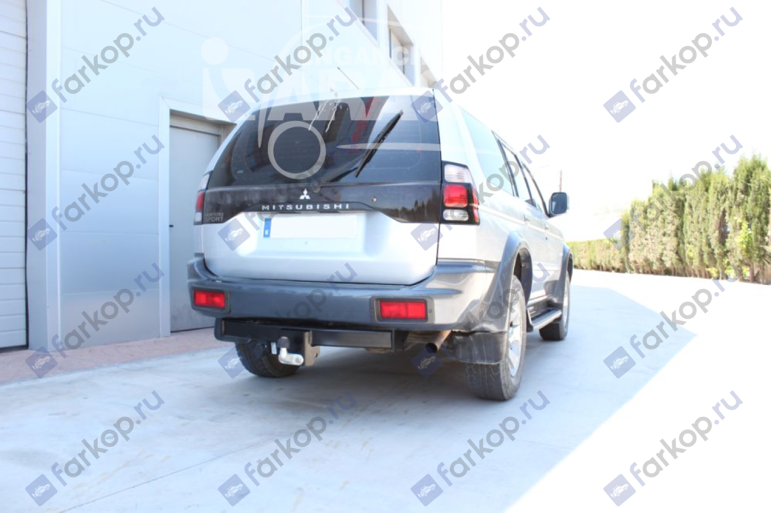 Фаркоп Aragon для Mitsubishi Pajero Sport (Montero) 1998-2008 Арт. E4203AC E4203AC в 