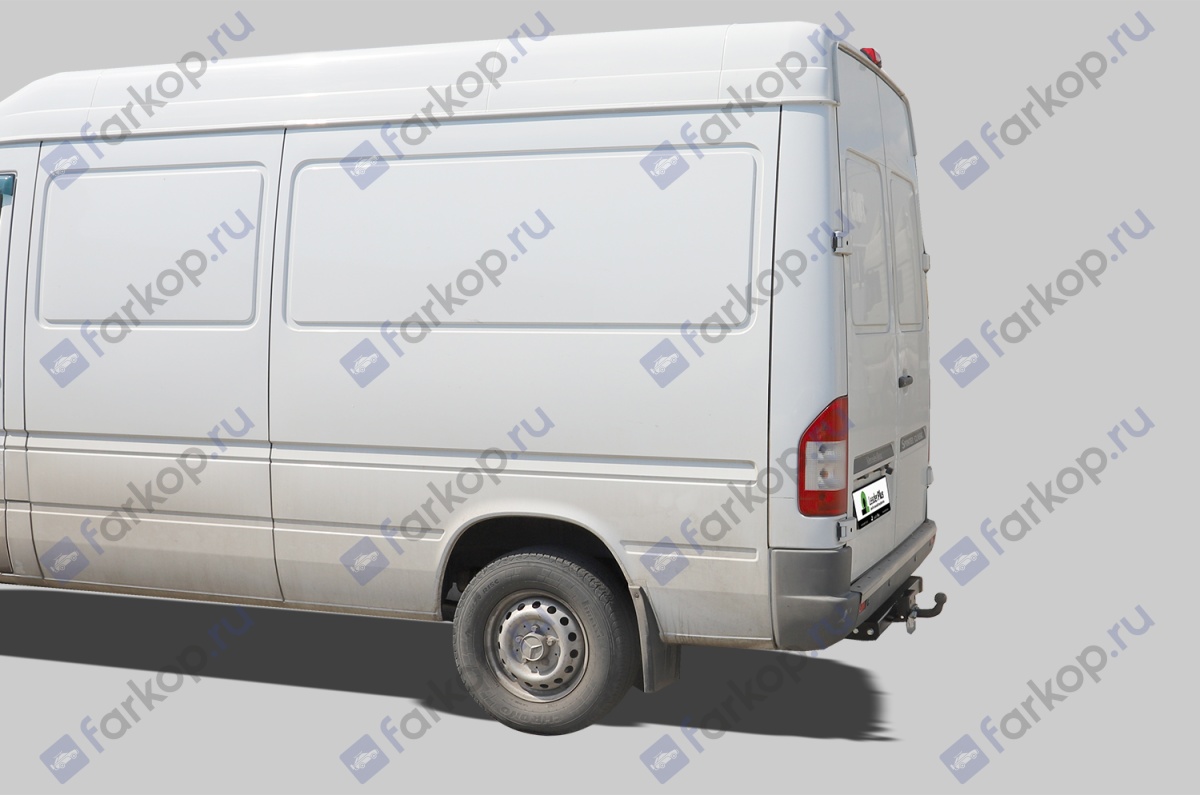 Фаркоп Лидер Плюс для Mercedes Sprinter Classic 2013- (для а/м без ступеньки) Арт. M201-FC M201-FC в 