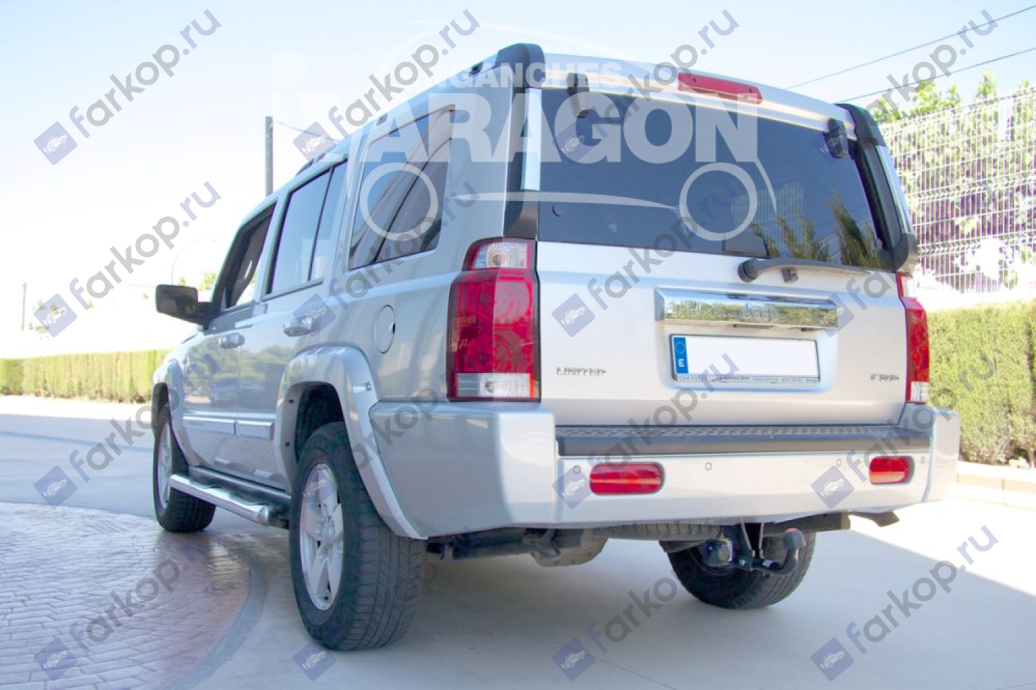 Фаркоп Aragon для Jeep (Chrysler) Comander 2005-2011 E2903DA в 